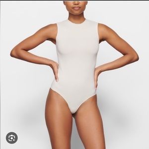 SKIMS essential crew neck sleeveless bodysuit